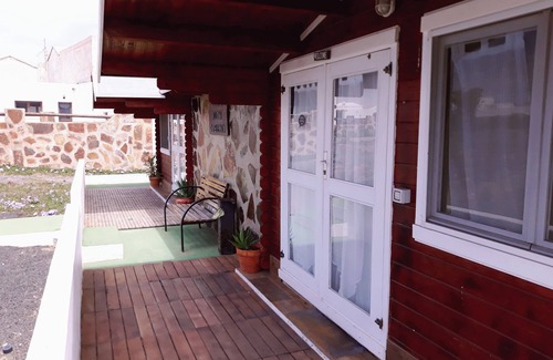 Tinajo House | CABINS VOLCANO CAPELLANIA MAR