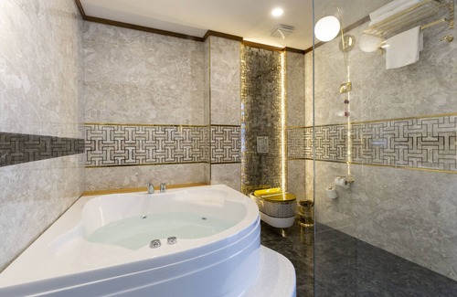 Yanik Hotel | Cabir Deluxe Hotel