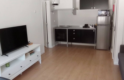 Cacilhas Apartment | Cacilhas Riverside Lisbon 5 minutes from the ferry to Lisbon.