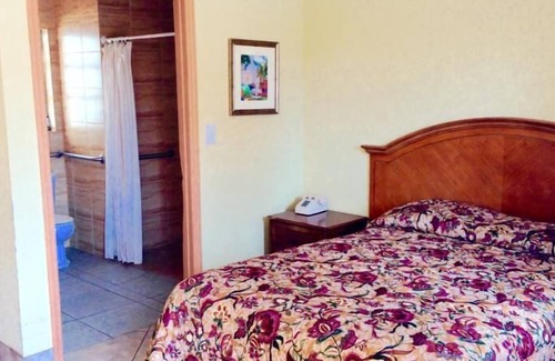 Indian Beach Sapphire Shores Hotel | Cadillac Motel