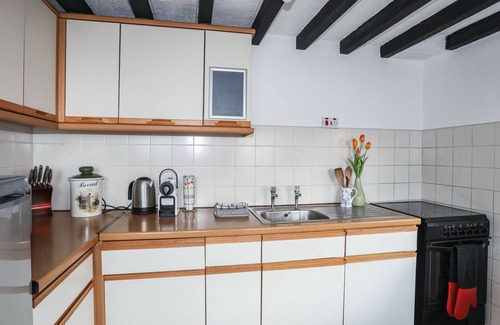 Beaumaris Cottage | CAE PERSON, pet friendly, with open fire in Llangoed