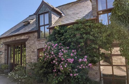 Battle House | Caecrwn