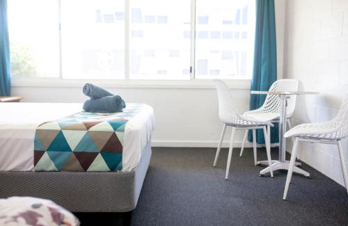 Cairns Central Business District Hotel | Cairns City Motel