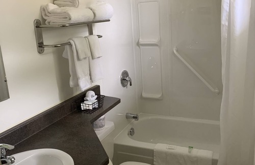 Summerside Hotel | Cairns Motel