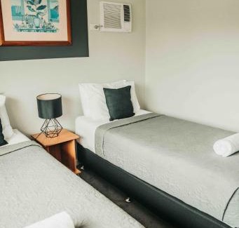 Cairns North Hotel | Cairns Queens Court