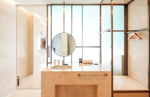 Dolsan-eup Hotel | Calacatta Hotel & Resort