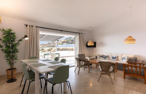 Las Caletillas House | Calala House with huge terrace