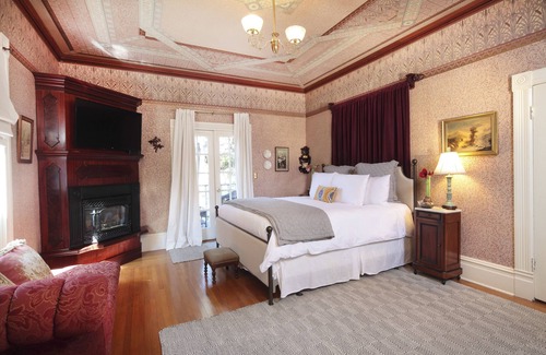 Healdsburg House | Calderwood Inn