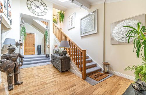 Kirkcaldy Apartment | Caledonia House- Luxurious Sea View House Near Edinburgh