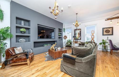 Kirkcaldy Apartment | Caledonia House- Luxurious Sea View House Near Edinburgh