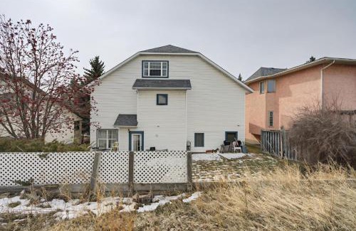 Hawkwood House | Calgary - By Mountains and Ski