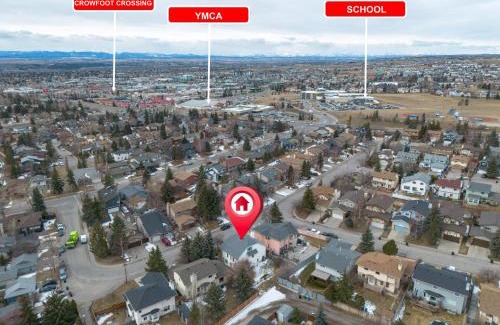 Hawkwood House | Calgary - By Mountains and Ski