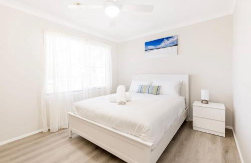 Callala Beach House | Callala on King - Pet Friendly with Swimming Pool
