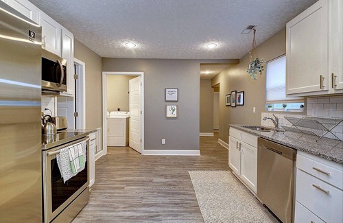 Scott Depot House | Calm and cozy WV home conveniently located.