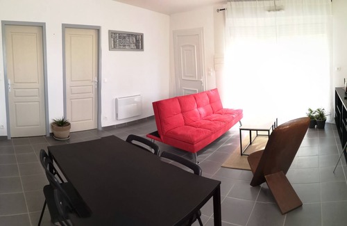 Canaules-et-Argentieres House | Calm at the rendezvous.