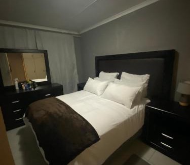 Newlands West House | Calm chaos