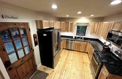 Livingston House | Calm Water Cabin Lake Anna