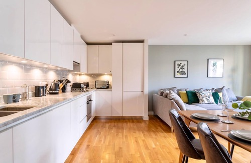 Stratford Apartment | Calm Zen Oasis, In Iconic London Olympic Park