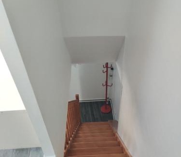 Chateau-Landon Apartment | Calme 2 Pièces en Duplex