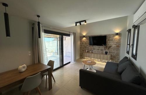 Tsoukaladhes Villa | Calmia Fine Living Villas