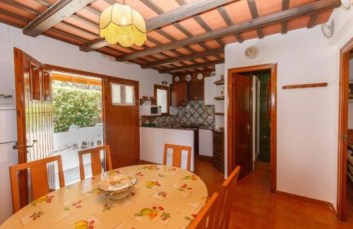 Pals House | CALSINA BAX 2H