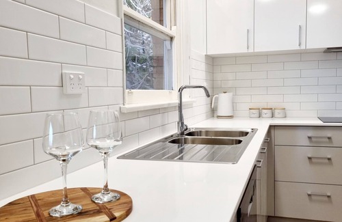 Kiama House | Calypso on Collins - Ocean Views, Town Centre