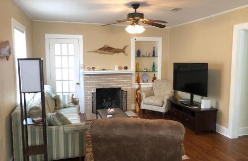 Southeast Pensacola House | Calypso Pensacola in East Hill Neighborhood !