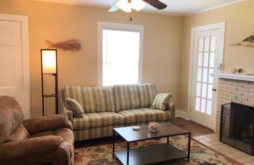 Southeast Pensacola House | Calypso Pensacola in East Hill Neighborhood !