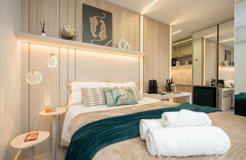 Agua Verde Apartment | Cama Aquecida & Ar Quente | Suíte Luxo Batel