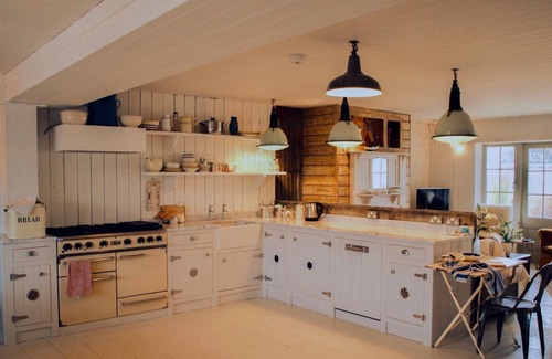 Camber Villa | Camber Beach House - Five Bedroom Villa, Sleeps 10