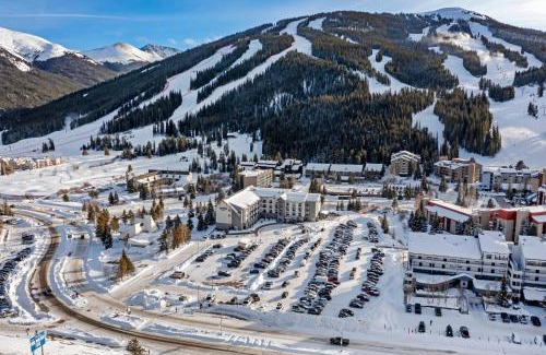 Copper Mountain Village Hotel | Cambria Hotel Copper Mountain