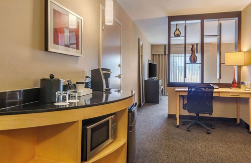 Fort Collins Hotel | Cambria Hotel Fort Collins