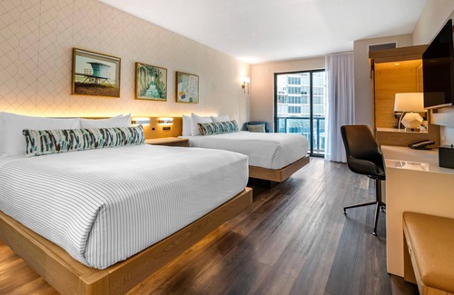 Lauderdale Beach Hotel | Cambria Hotel Fort Lauderdale Beach