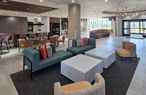 Roanoke Hotel | Cambria Hotel Northlake Conference Center - Roanoke