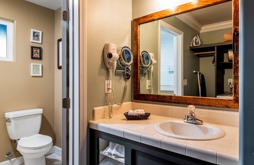 Lodge Hill Hotel | Cambria Pines Lodge