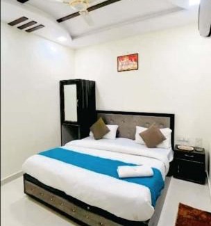 Khattalwada Hotel | Cambridge Homestay