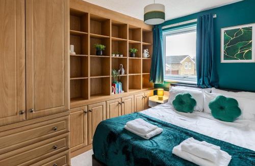 Great Shelford Apartment | Cambridge House near Addenbrookes, parking and WiFi