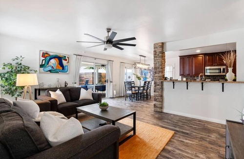 The Plaza House | Cambridge Residencia | Pool Heat Spa | EV Charger