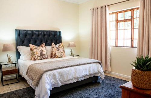 Graaff-Reinet Apartment | Camderest House