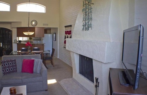 Arcadia Condo | Camelback Resort Elegant 2BR Condo with Tennis Courts