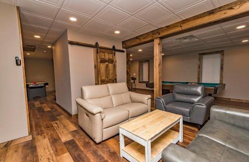 Cresco House | CamelbackSki Mts,Firepit,Hottub,4BR&BonusRoom,Casino,Linens!