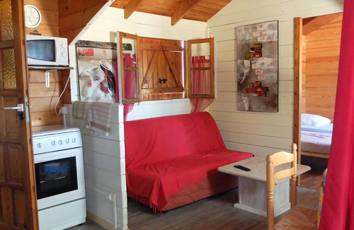 Appietto Ski Chalet | camellia cottage