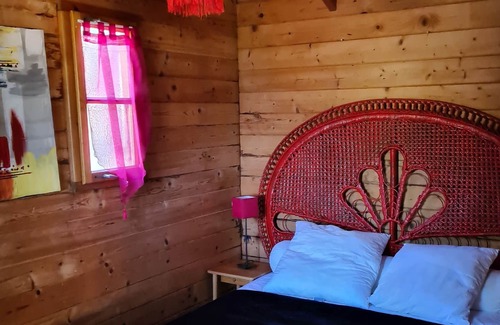 Appietto Ski Chalet | camellia cottage