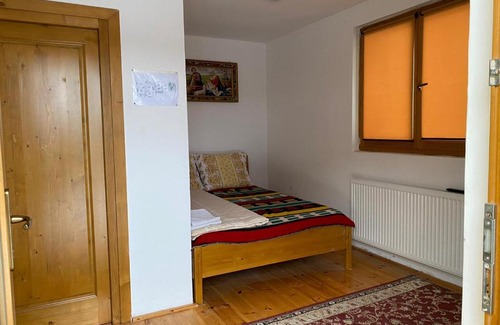 Viseu de Sus House | Camere de închiriat Floarea reginei