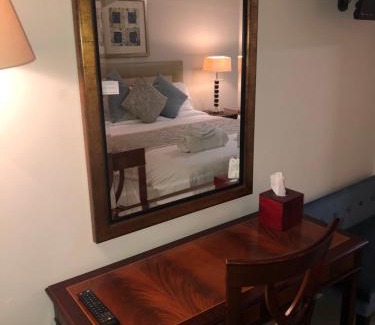 Woodfalls Bed & Breakfast | Cameron House