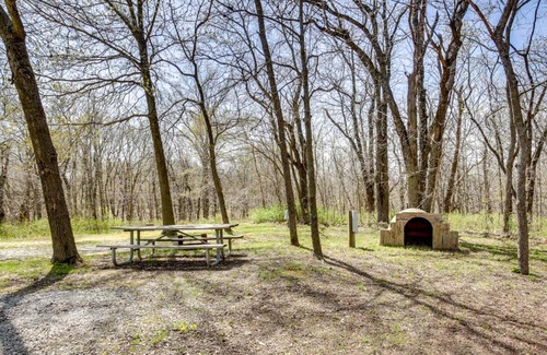 Mirabile Apartment | Cameron Nature Retreat Hike, Bike and More!