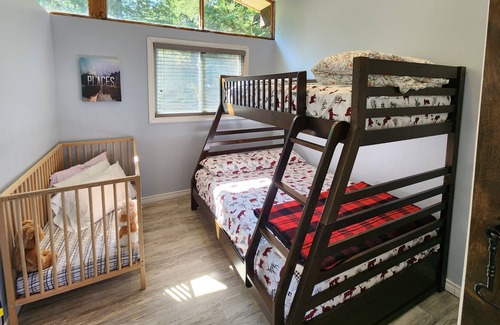 French River Cottage | Camp David - Beautiful cottage on the lake