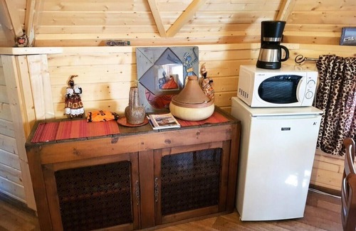Saint-Martin-de-Queyrieres House | Camping Caravaneige L'Iscle de Prelles* - Refuge Esprit Cabane 4 people Without sanitary facilities