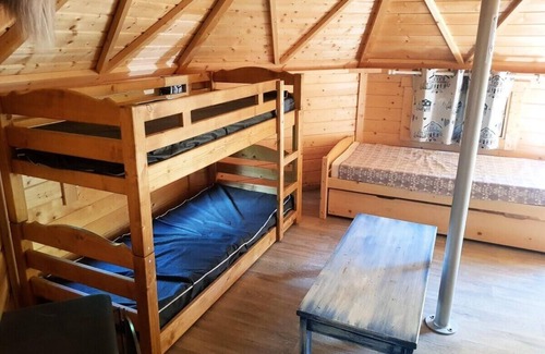 Saint-Martin-de-Queyrieres House | Camping Caravaneige L'Iscle de Prelles* - Refuge Esprit Cabane 6 people Without sanitary facilities