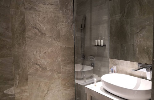 Mabini Hotel | Camp Netanya Resort & Spa